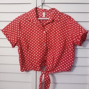 💖 3/$20 Red and white polka dot tie front top